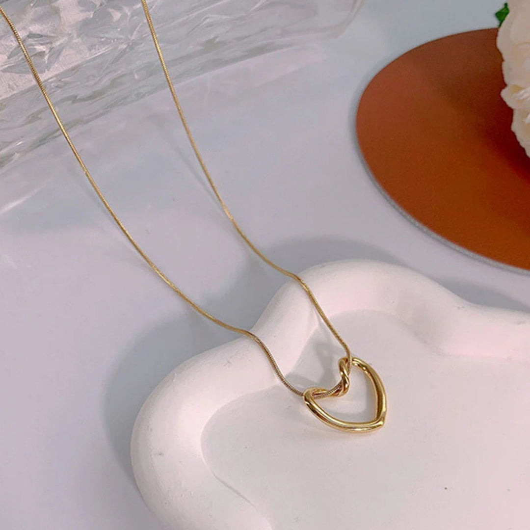 Minimalist Gold Heart Necklace