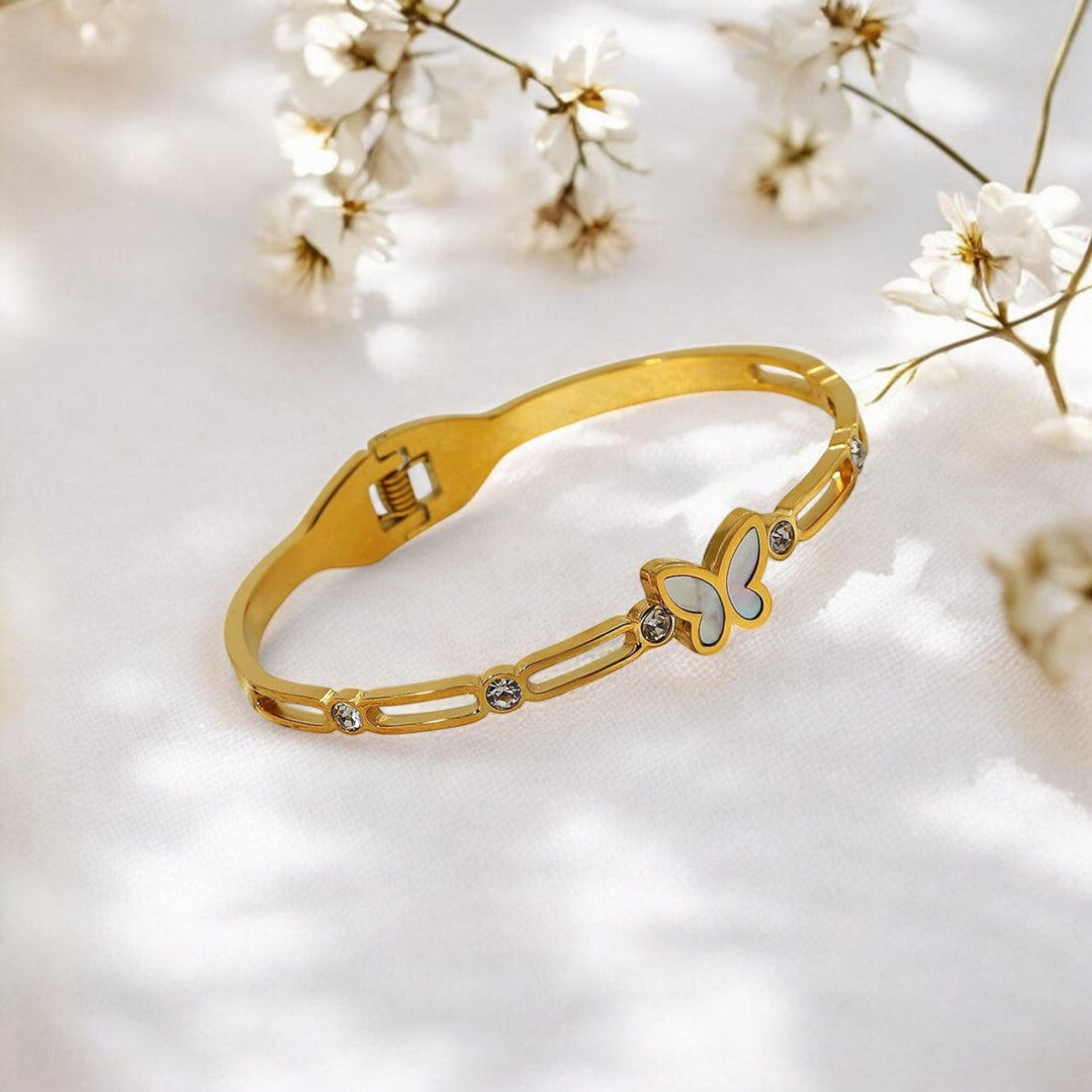 Dainty Gold Butterfly Bracelet