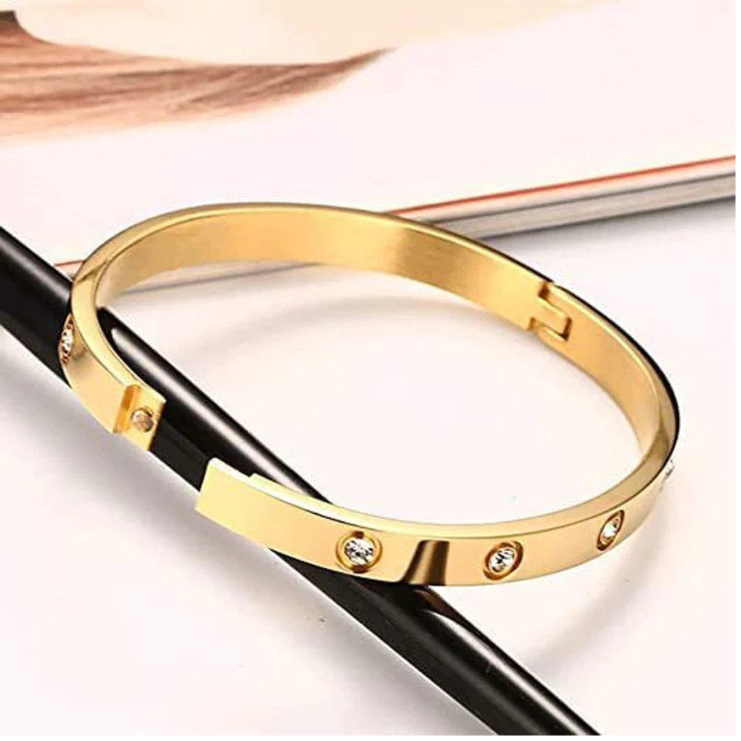 Everyday Gold Bangle Bracelet